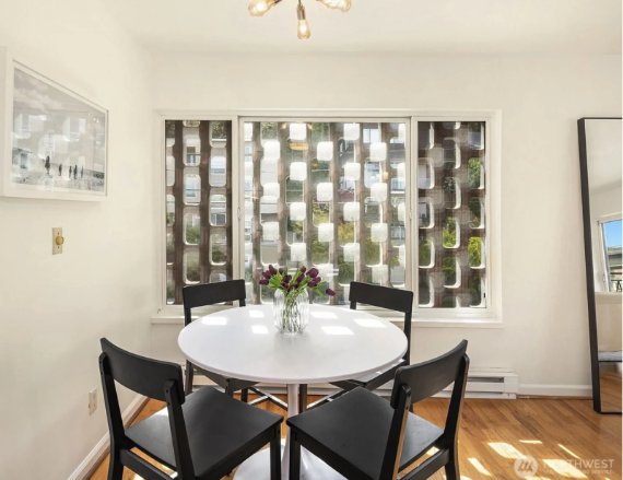 dining area home staging tips for real estate agents