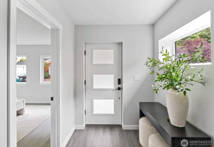 entryway home staging tips for real estate agents